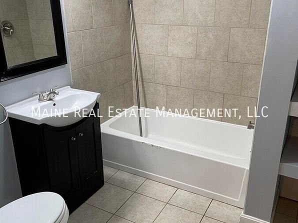 26B Autumn St, Bangor, ME 04401