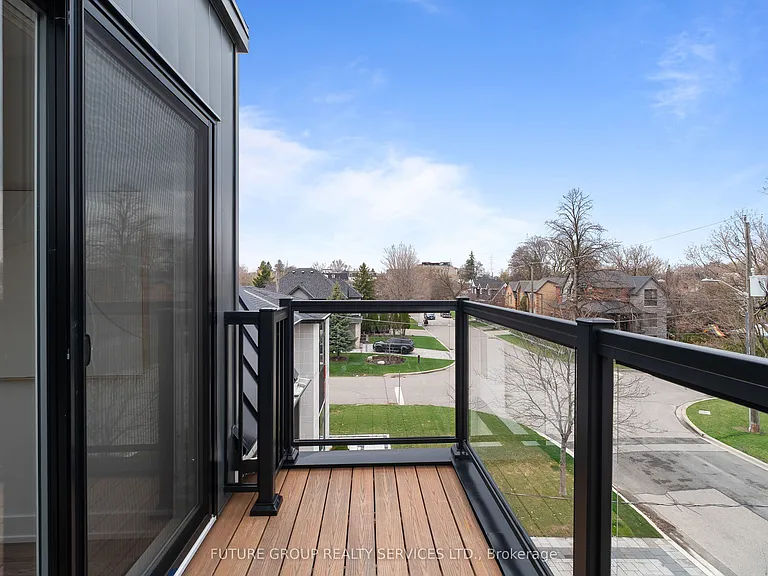 34 Poplar Ave #4 — Photo 23
