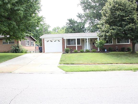 2nd image of 1600 Trotter Way