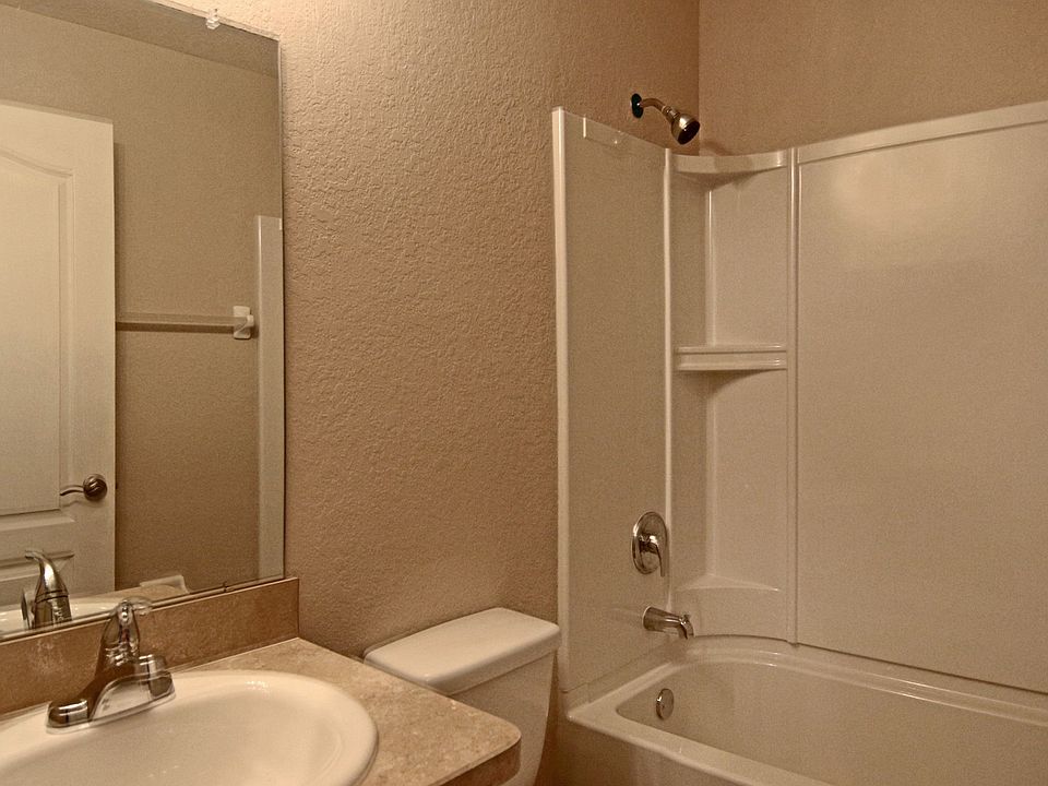 1st image of 208 Tower View Dr E