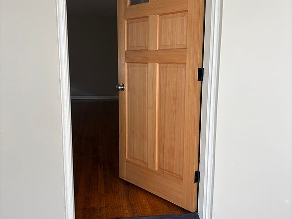 2nd image of 612 Massachusetts Ave
