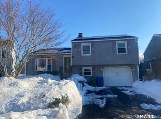 28 Kent Court, Middletown, CT 06457