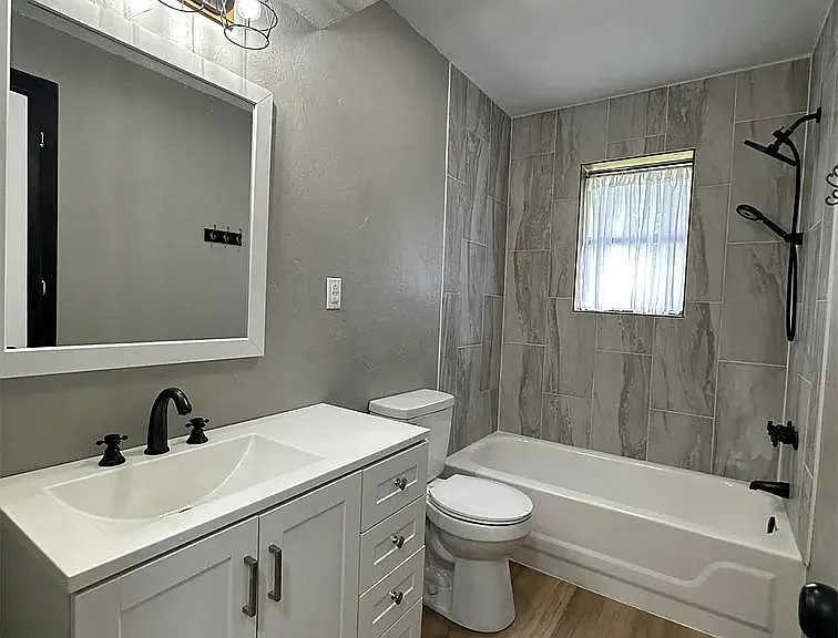 606 Northwest St — Photo 12