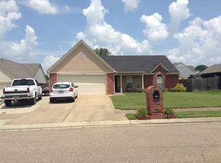 10900 Carter Lane Cv, Olive Branch, MS 38654