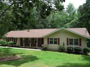 1648 Rogers Cir, Gainesville, GA 30507