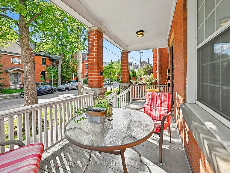 121 Cartier St #3 — Photo 4