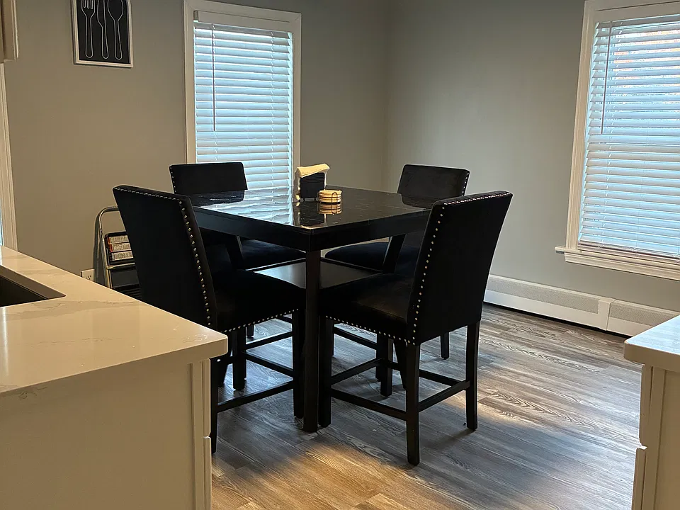22 West St #3