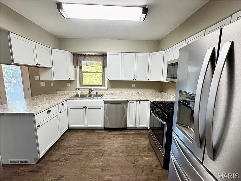 2315 Williams St — Photo 11