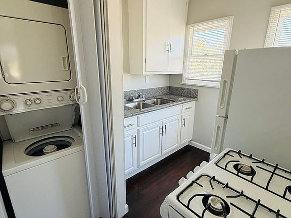 4th image of 1106 E 1st St #307-B