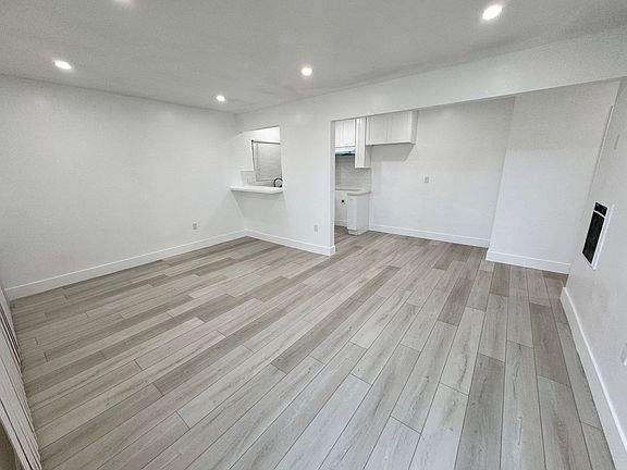 3rd image of 2107 Sepulveda Blvd APT 1
