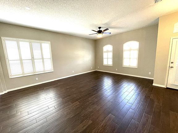 5th image of 1600 Tailfeather Ct