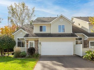 8954 Spring Ln, Woodbury, MN 55125