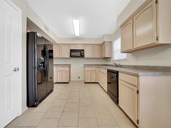 4th image of 12633 Tierra Tigre Ave