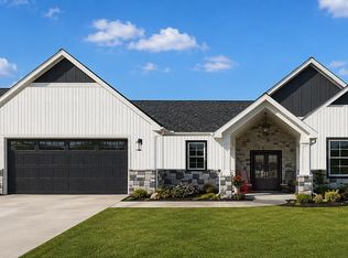 3605 Comanche Dr, Lima, OH 45807