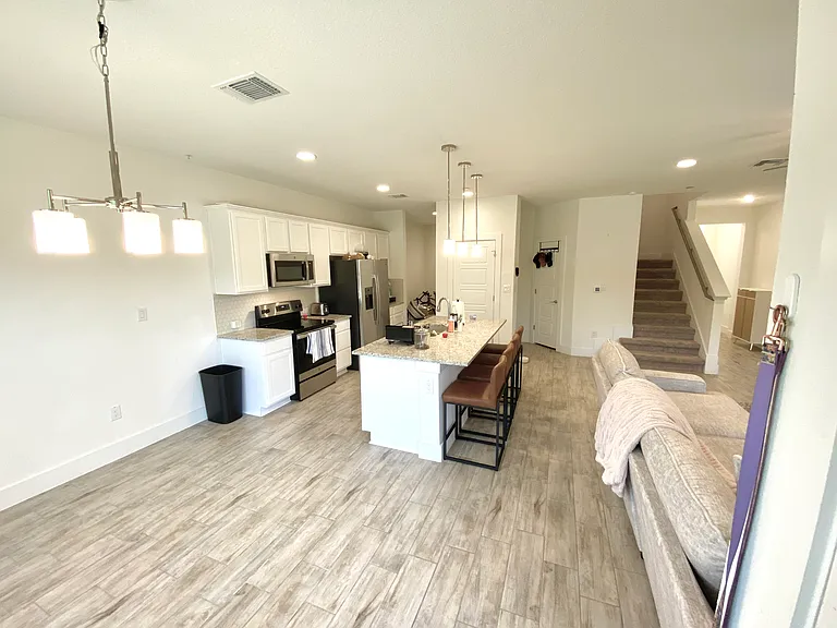 11312 Gadsen Ln — Photo 5