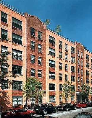 Rented by Lisa Management | media 2