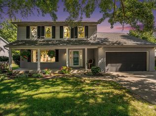 624 Windy Cove Ct, Mishawaka, IN 46544