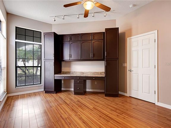 5th image of 716 Cedar Forest Cir