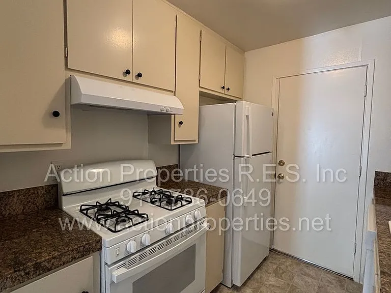 303 Harding Blvd #4 — Photo 6
