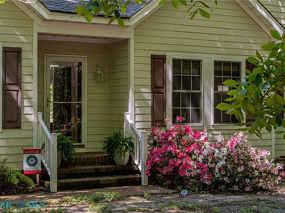 3rd image of 956 Wilton Coves Dr