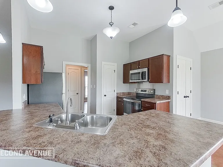 8723 Smith Ranch Dr — Photo 5