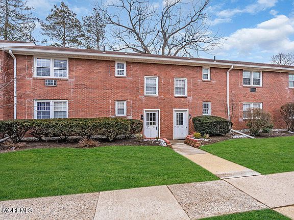 2nd image of 364 Westwood Ave APT 23