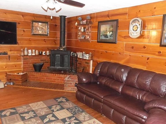 2nd image of 2305 Idlewood Dr