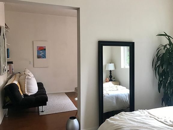 4th image of 10341 Stone Ave N #C