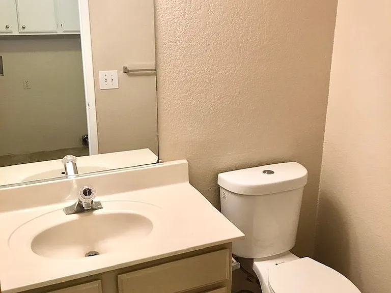 395 Cimarron Dr — Photo 10