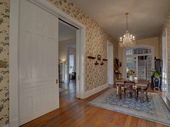 305 4th Ave S, Franklin, TN 37064