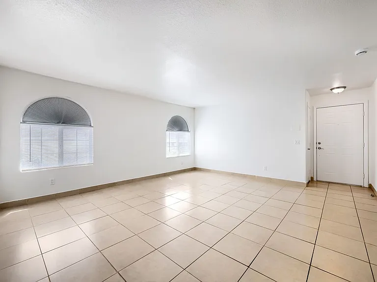 9325 W Desert Inn Rd #177 — Photo 6