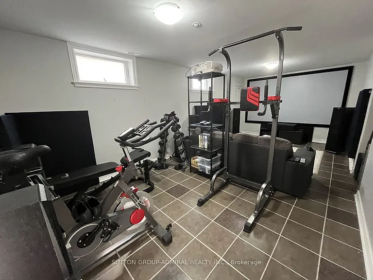 81 Searle Ave — Photo 29