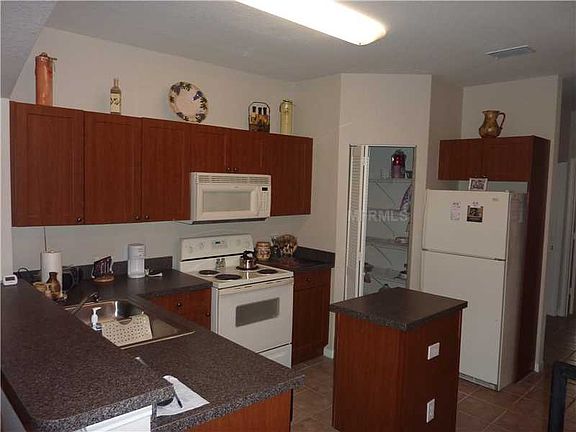 3rd image of 2261 Tuscany Trce Unit 105