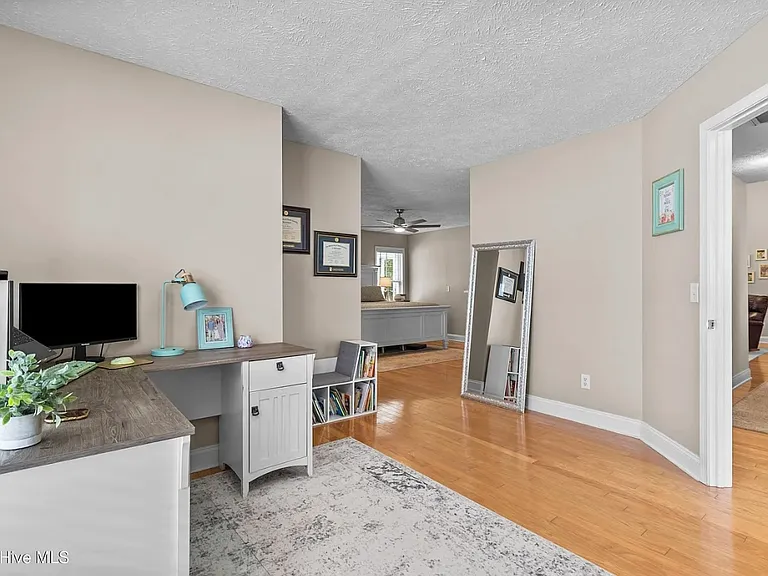 513 Catamaran Dr — Photo 21