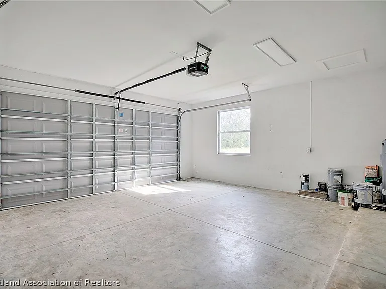 2545 N Odessa Rd — Photo 22