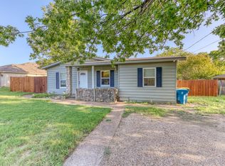 121 James St, Aledo, TX 76008