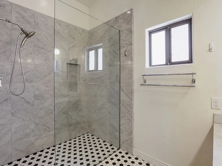 5724 N 4th Pl — Photo 24