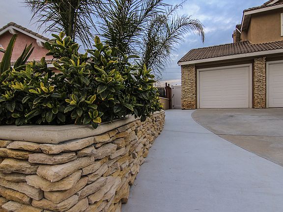 2nd image of 741 Kingsgate Dr