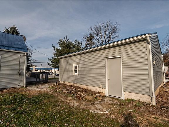4th image of 3089 Cormany Rd