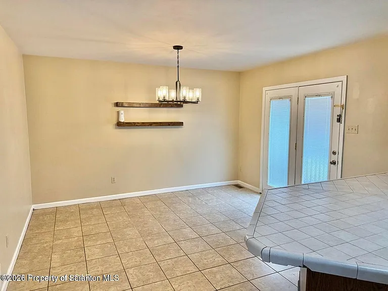37 Flood Dr — Photo 10