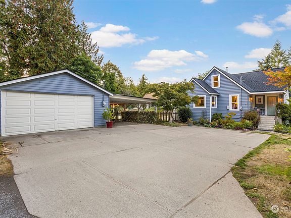2nd image of 1123 Shorewood Drive