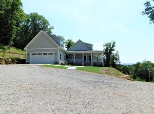 1437 S Rogers St, Clarksville, AR 72830