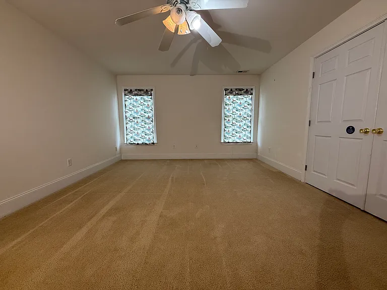 606 Winston Ln — Photo 47