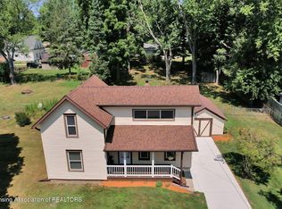 117 Fleming St, Grand Ledge, MI 48837