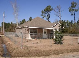 7431 Hancock Dr, Bay Saint Louis, MS 39520