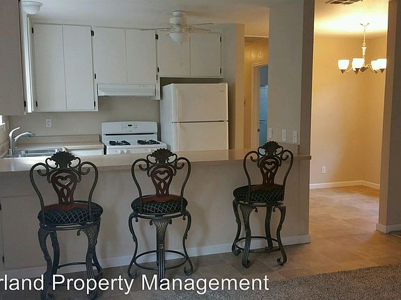 2nd image of 232 N 5th St