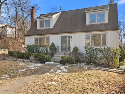9 Wishing Well Lane, Stamford, CT, 06902
