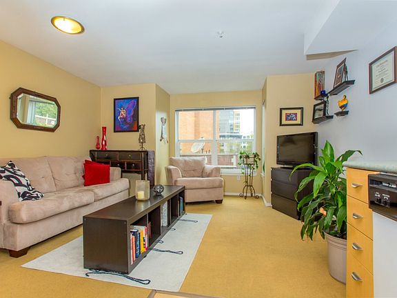 5th image of 425 Vine St APT 501