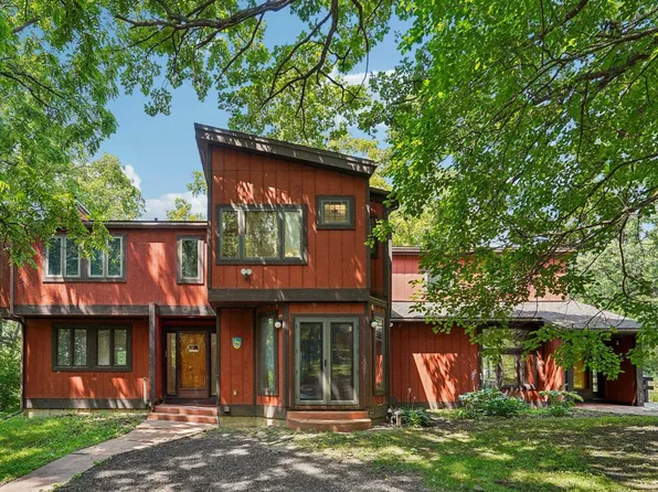 N9473 Tyvand Rd, Blanchardville, WI 53516