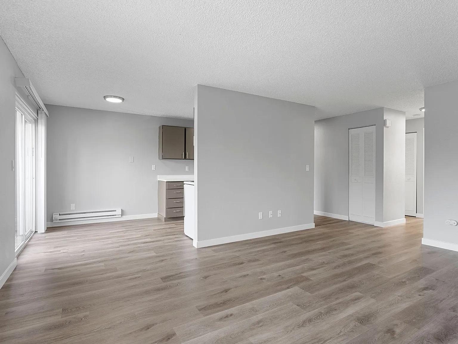 Pine Tree Lane Apartments — Photo 4